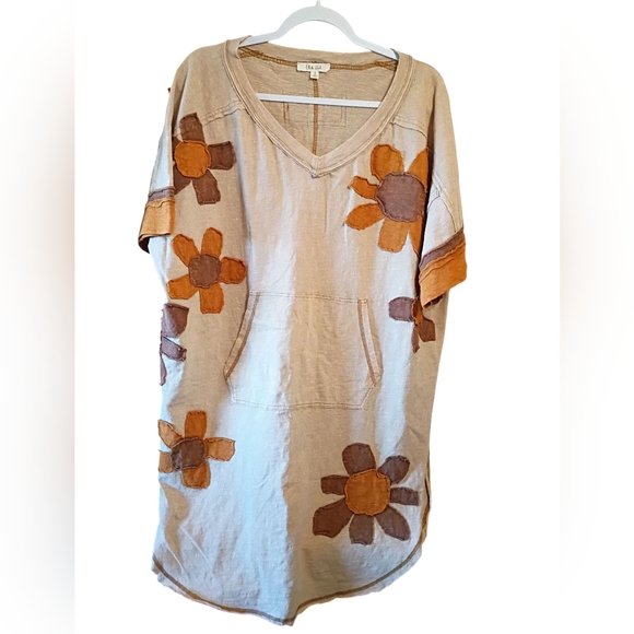 Oli & Hali Tops - Oli & Hali BOHO Color Block Flower Patchwork Tunic Top Kangaroo Pouch Oversized